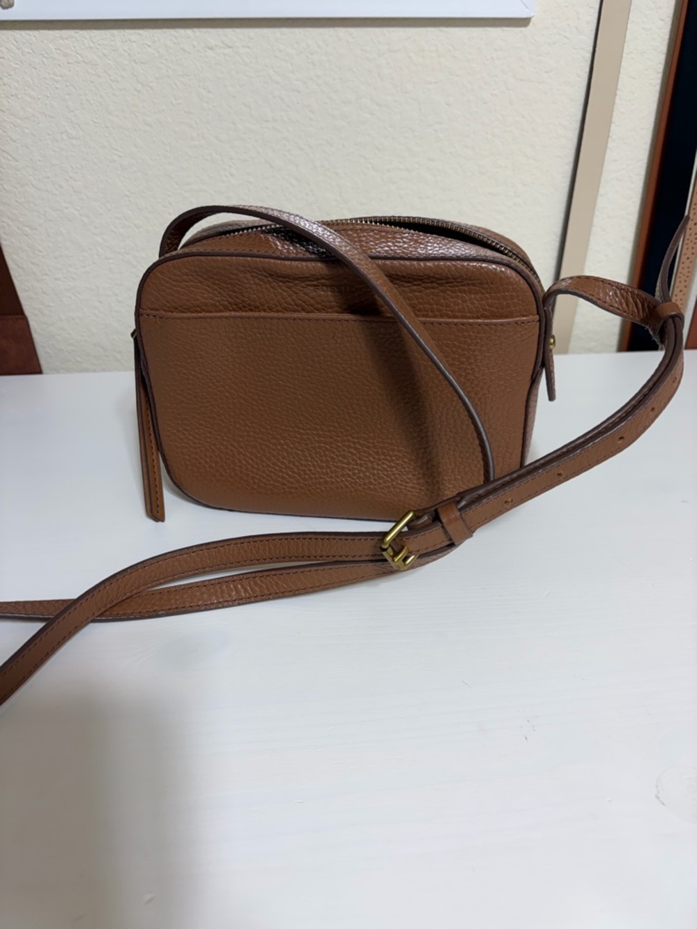 Fossil Tan Leather Crossbody Pouch - Picture 2 of 7